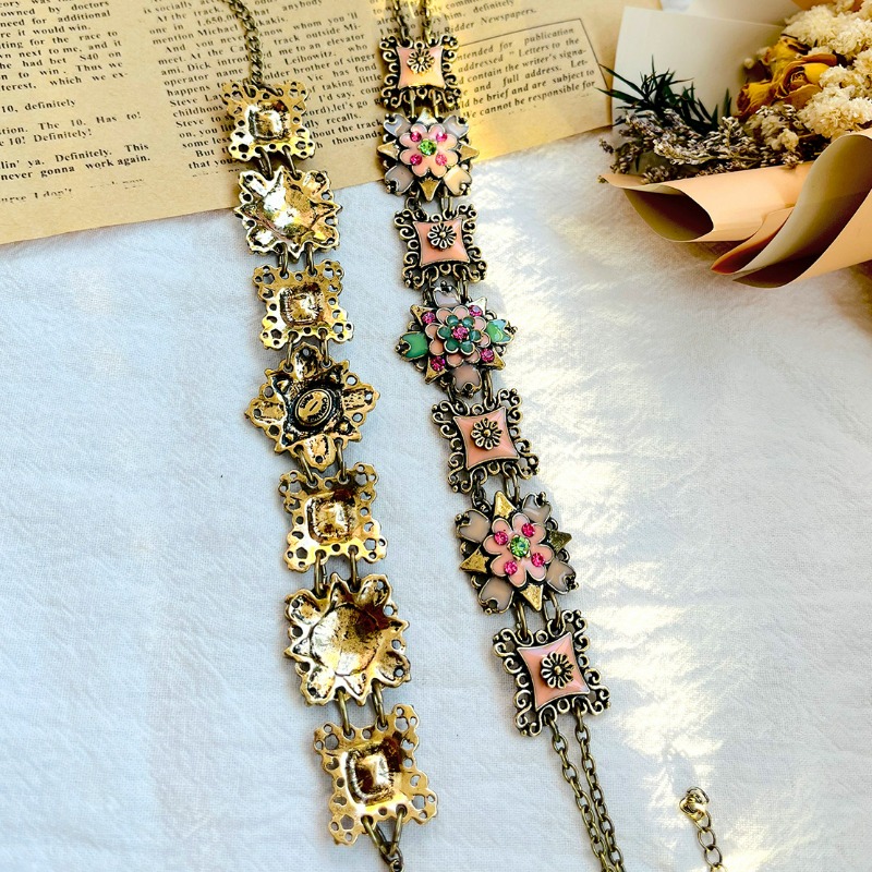Retrofashion Necklace Bracelet - Resin Art Necklace ulasan dan harga