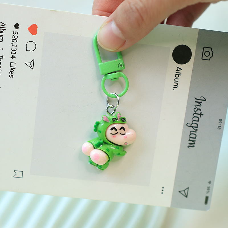 Crayon Shin-chan Keychain High - Resin Art Painting ulasan dan harga
