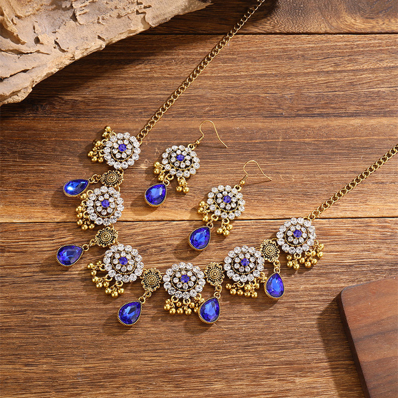 Kymyad Ethnic Vintage Rhinesto - Resin Art Necklace ulasan dan harga